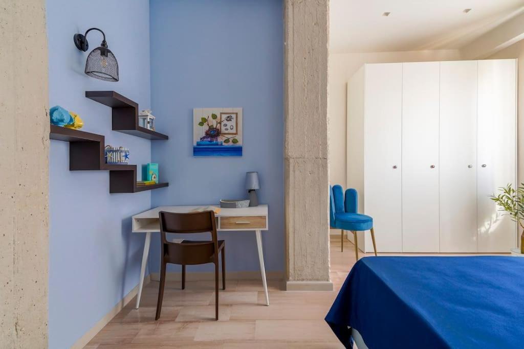 Mediterranea Apartment- Central Station - Free Wifi&Netflix Bari Exterior photo