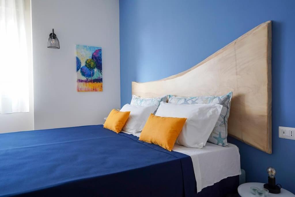 Mediterranea Apartment- Central Station - Free Wifi&Netflix Bari Exterior photo