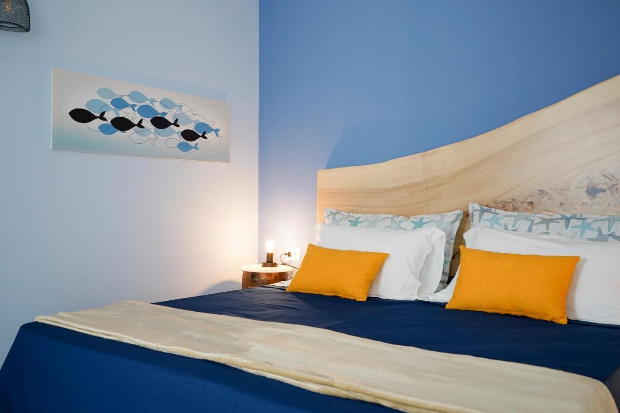 Mediterranea Apartment- Central Station - Free Wifi&Netflix Bari Exterior photo