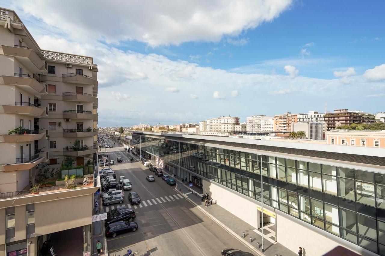 Mediterranea Apartment- Central Station - Free Wifi&Netflix Bari Exterior photo